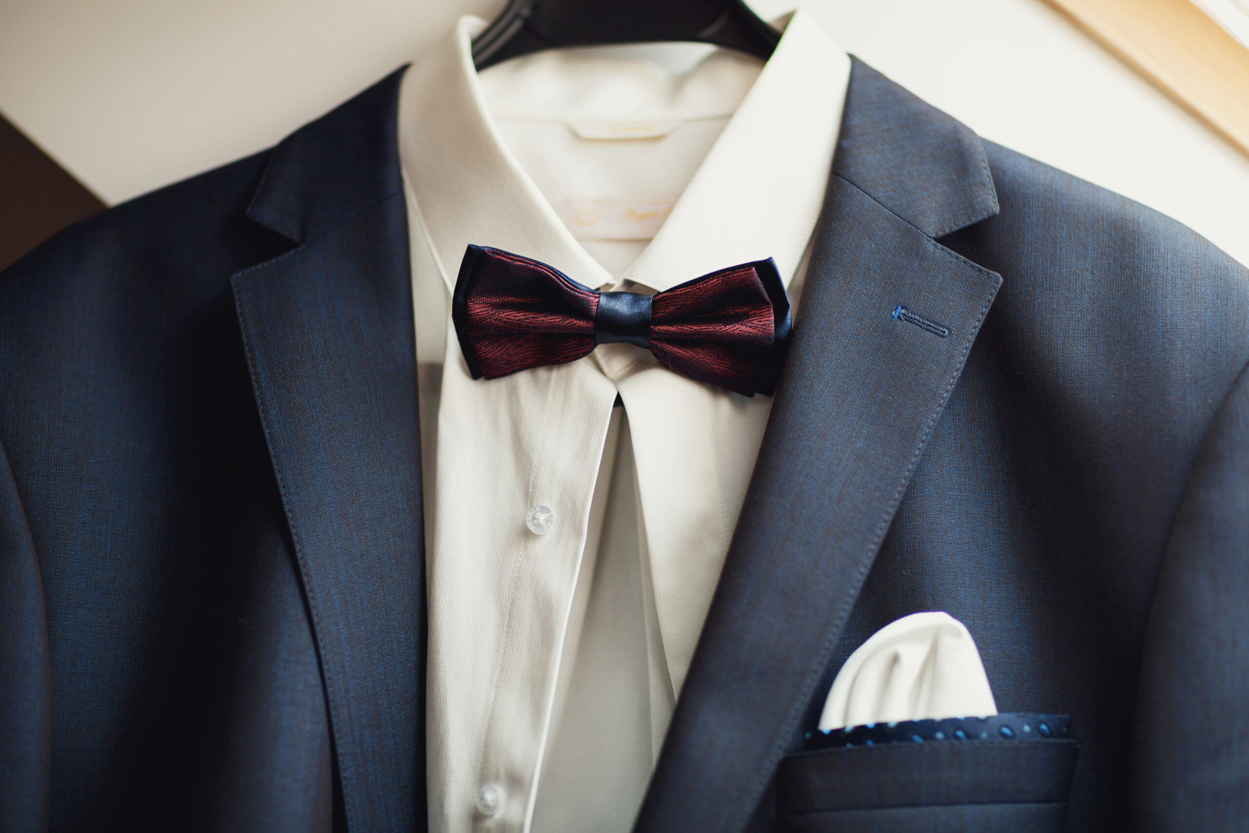 Class Blue Suit Hangs Peg Scaled